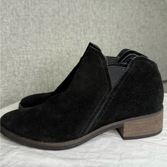 Dolce Vita Black Suede Chukka Boots Size 6.5 - Picture 4 of 6